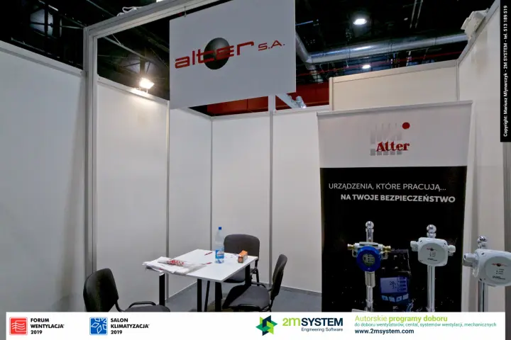 Alter shell-scheme stand with gas detectors and a roll-up banner at Forum Wentylacja 2019