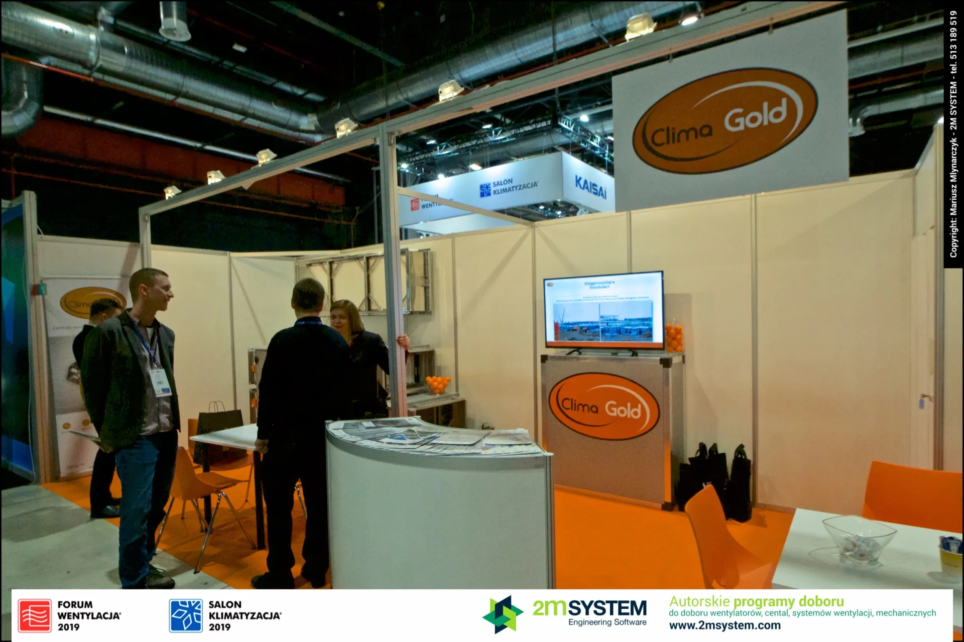 Clima Gold shell-scheme stand with orange flooring and logo signs at Forum Wentylacja 2019