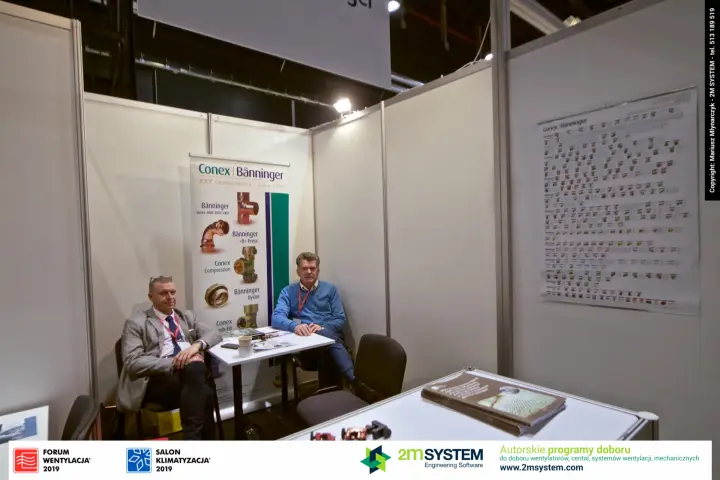 Conex Bänninger booth with fittings roll-up and product chart at Forum Wentylacja 2019