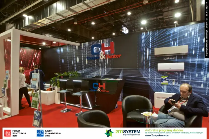 Cooper&Hunter stand with illuminated counter and wall-mounted splits at Forum Wentylacja 2019