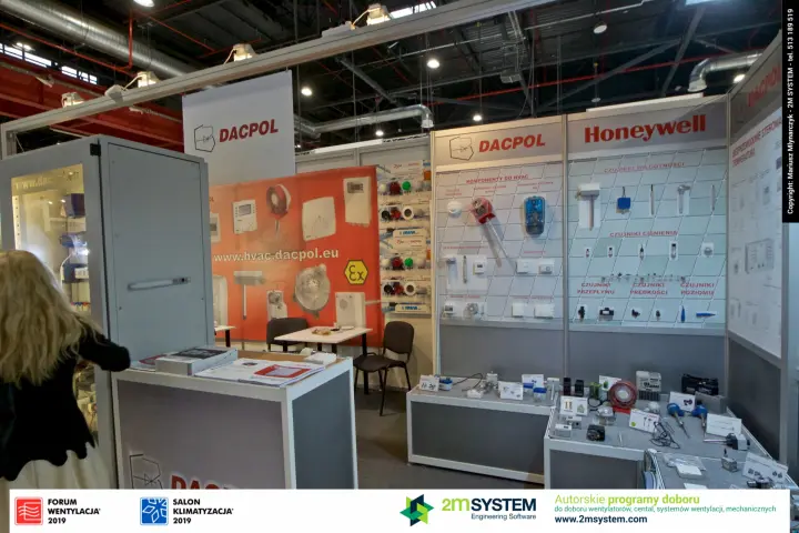 Dacpol stand with Honeywell humidity, pressure and flow sensors at Forum Wentylacja 2019