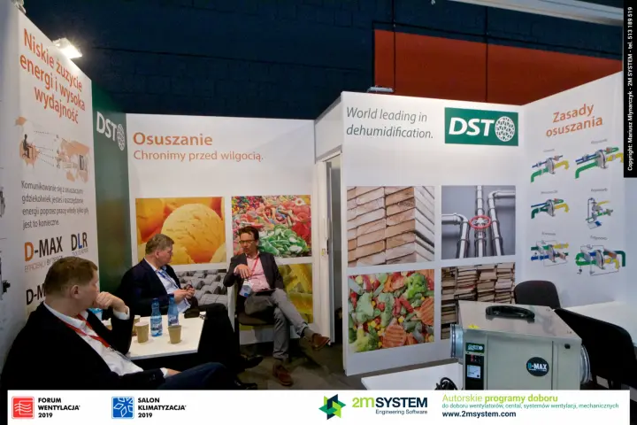 DST dehumidification stand with D-MAX unit and a meeting table at Forum Wentylacja 2019