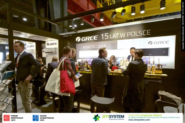 Gree coffee bar under the '15 lat w Polsce' anniversary banner at Forum Wentylacja 2019