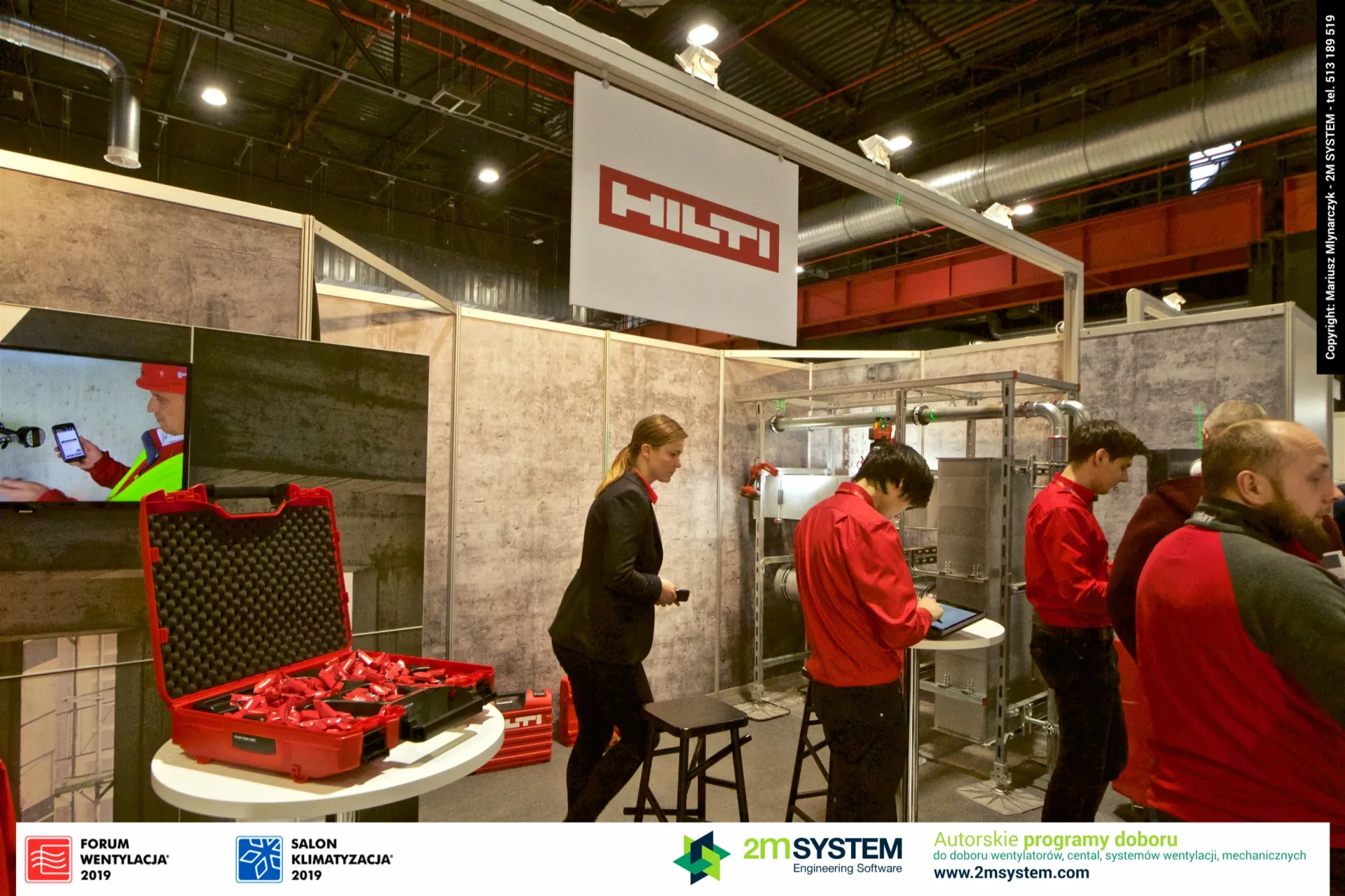 Hilti installation frame demo and an open red tool case at Forum Wentylacja 2019