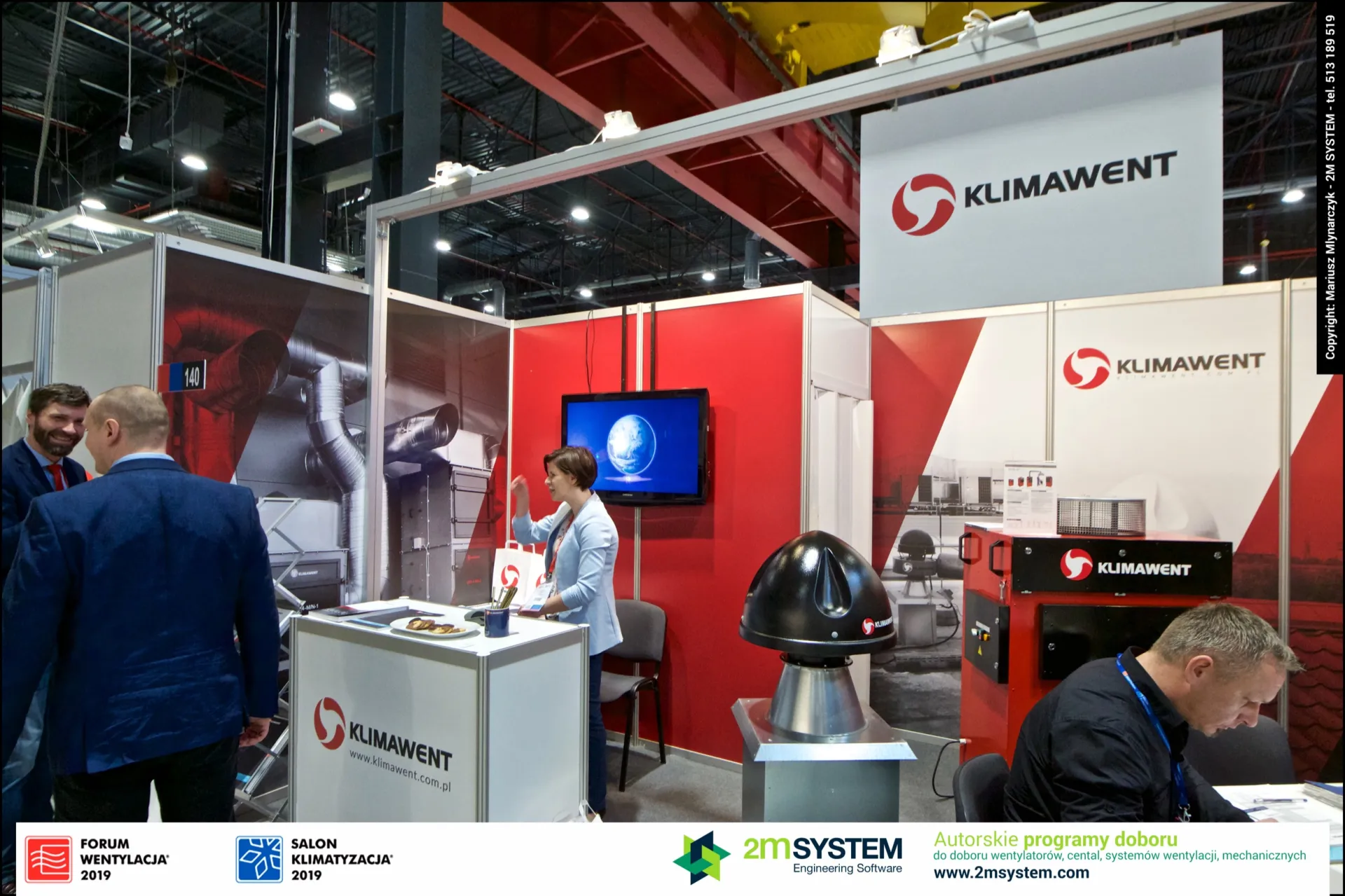 Klimawent stand front with rooftop cowl, filter cabinet and counter at Forum Wentylacja 2019