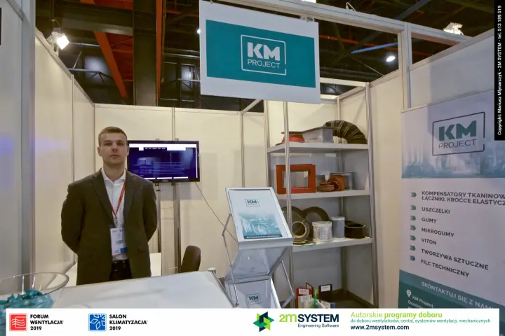 KM Project stand with fabric expansion joints and gasket samples on shelves