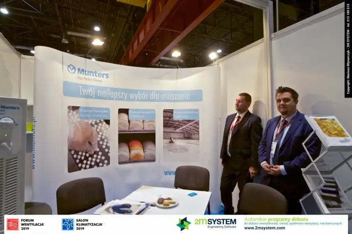 Munters dehumidification stand with application panels and staff at Forum Wentylacja 2019