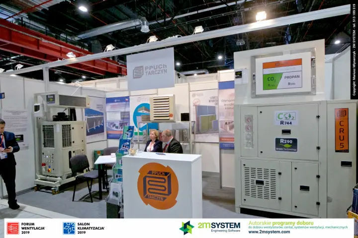 PPUCh Tarczyn CO2/propane cascade unit and orange logo counter at Forum Wentylacja 2019