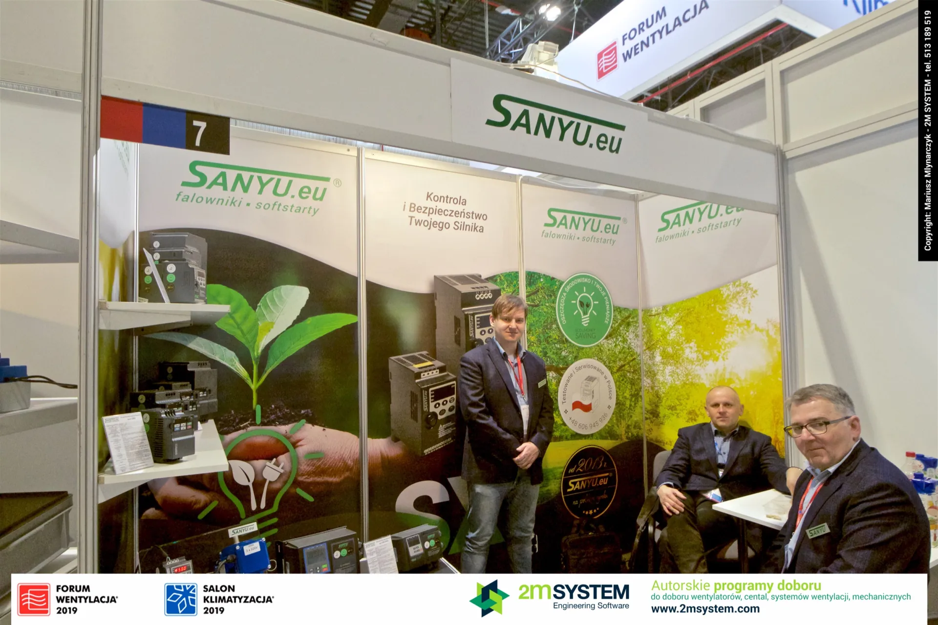 Sanyu.eu stand 7 with frequency inverters and soft starters on shelves at Forum Wentylacja 2019