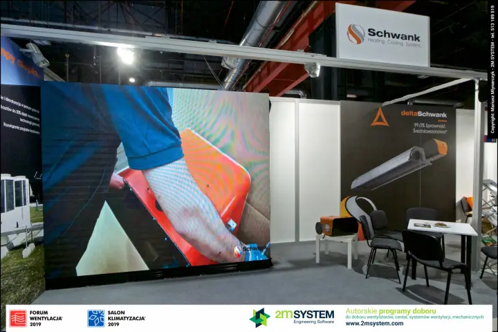 Schwank stand with LED video wall and deltaSchwank radiant heater graphic