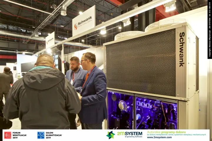 Schwank stand meeting area with deltaSchwank panel and heat pump unit