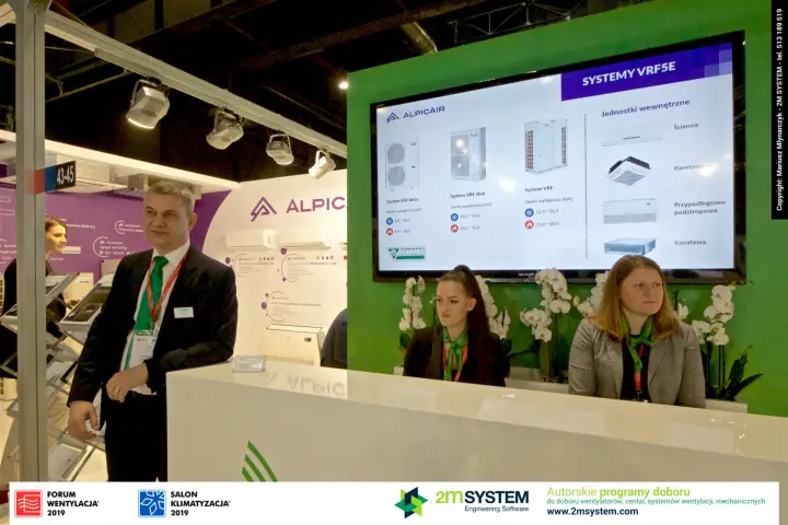 Staff at the Ventia counter beside the Alpicair VRF5E screen