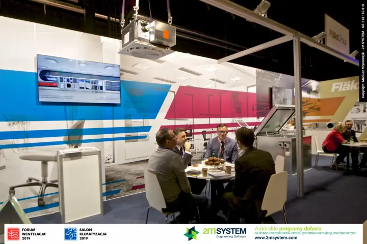Suspended ceiling cassette unit beside a Fläkt Group meeting area at Forum Wentylacja 2019