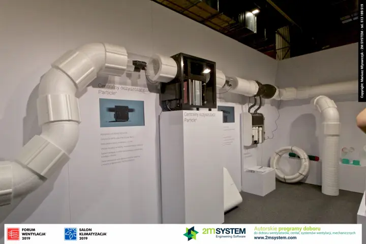 Thesslagreen Particle+ central air purifier on a white duct system at Forum Wentylacja 2019