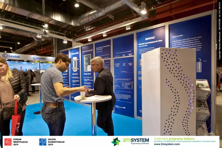 Trox installation panel for EK-JZ dampers and a lit perforated column at Forum Wentylacja 2019