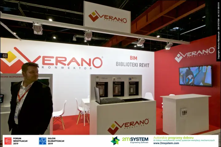 Verano Konwektor stand 68 with control counter and screen on red wall at Forum Wentylacja 2019