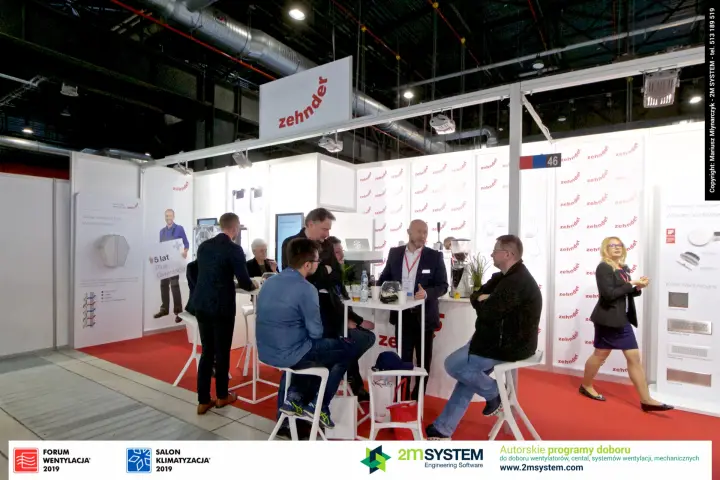 Visitors at the bar of Zehnder stand 46 at Forum Wentylacja 2019