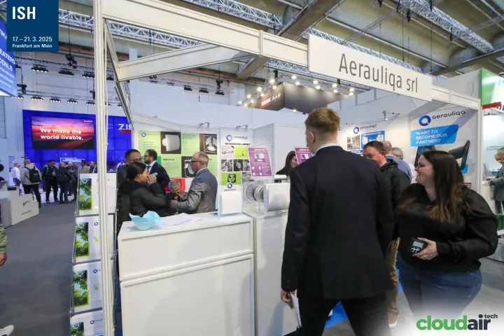 Aerauliqa shell-scheme stand with fans and destratification posters at ISH 2025