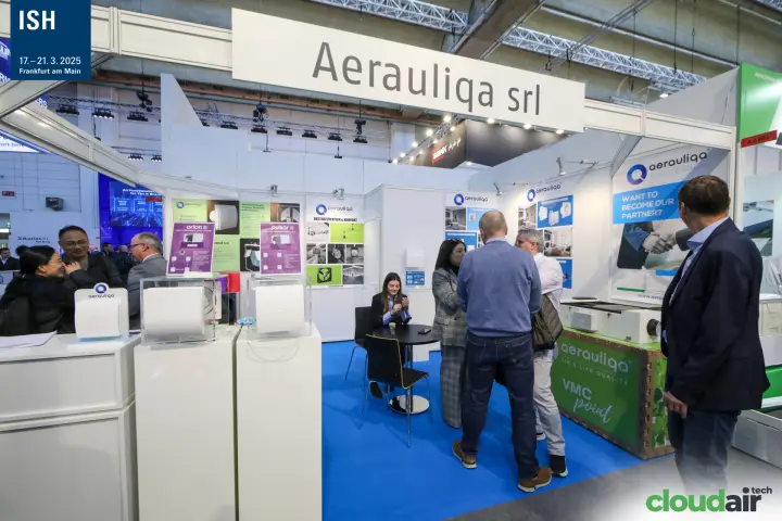 Aerauliqa stand with "VMC point" display and blue carpet
