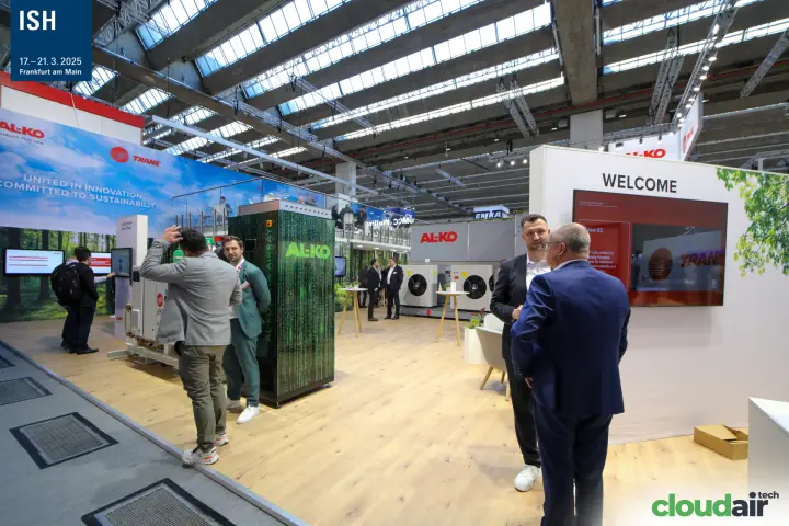 AL-KO cabinet with green code graphics and a Trane welcome wall at ISH 2025
