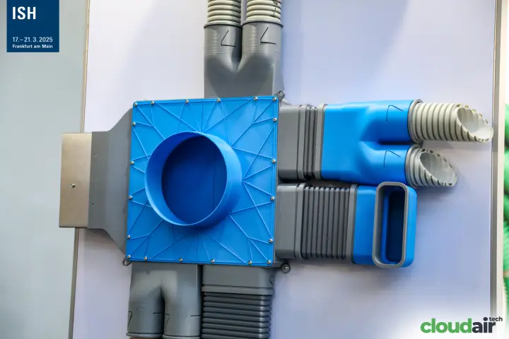 Blue distribution plenum with flexible and flat duct connections at ISH 2025