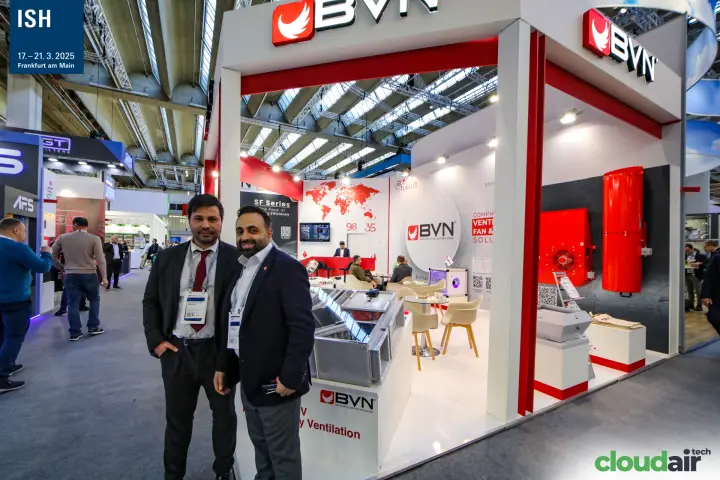 BVN stand corner with two exhibitors and the clear-top HRV unit at ISH 2025