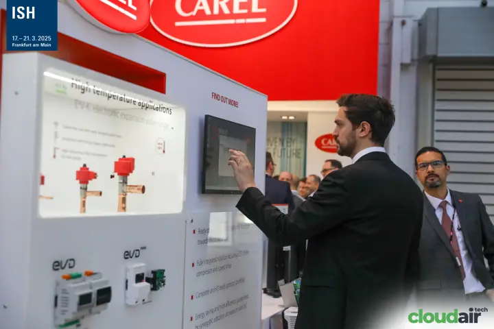 Carel display of electronic expansion valves for high-temperature applications at ISH 2025