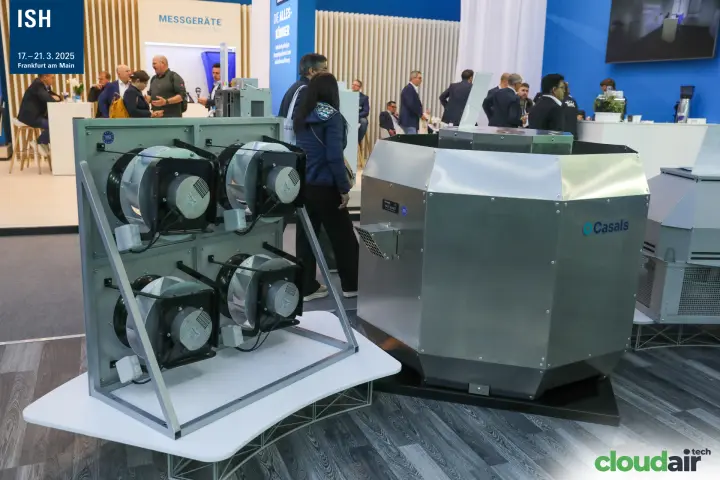 Casals roof extract fan beside a frame of four plug fans at ISH 2025