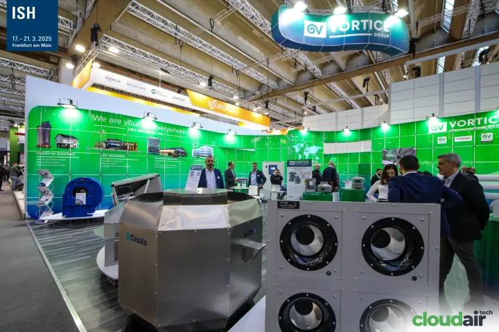 Casals roof fan and four-fan retrofit panel on the Vortice Group stand at ISH 2025