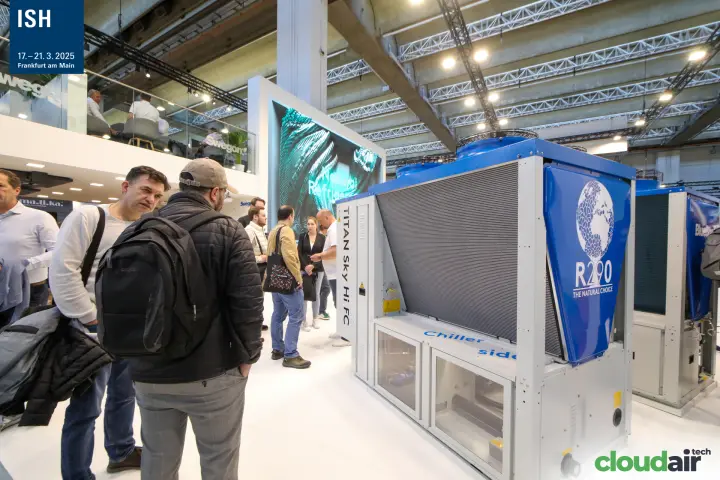Close-up of Swegon TITAN Sky Hi FC chiller with R290 globe graphic at ISH 2025