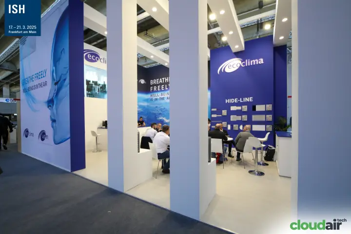 Ecoclima stand with HIDE-LINE grille wall and meeting tables at ISH 2025