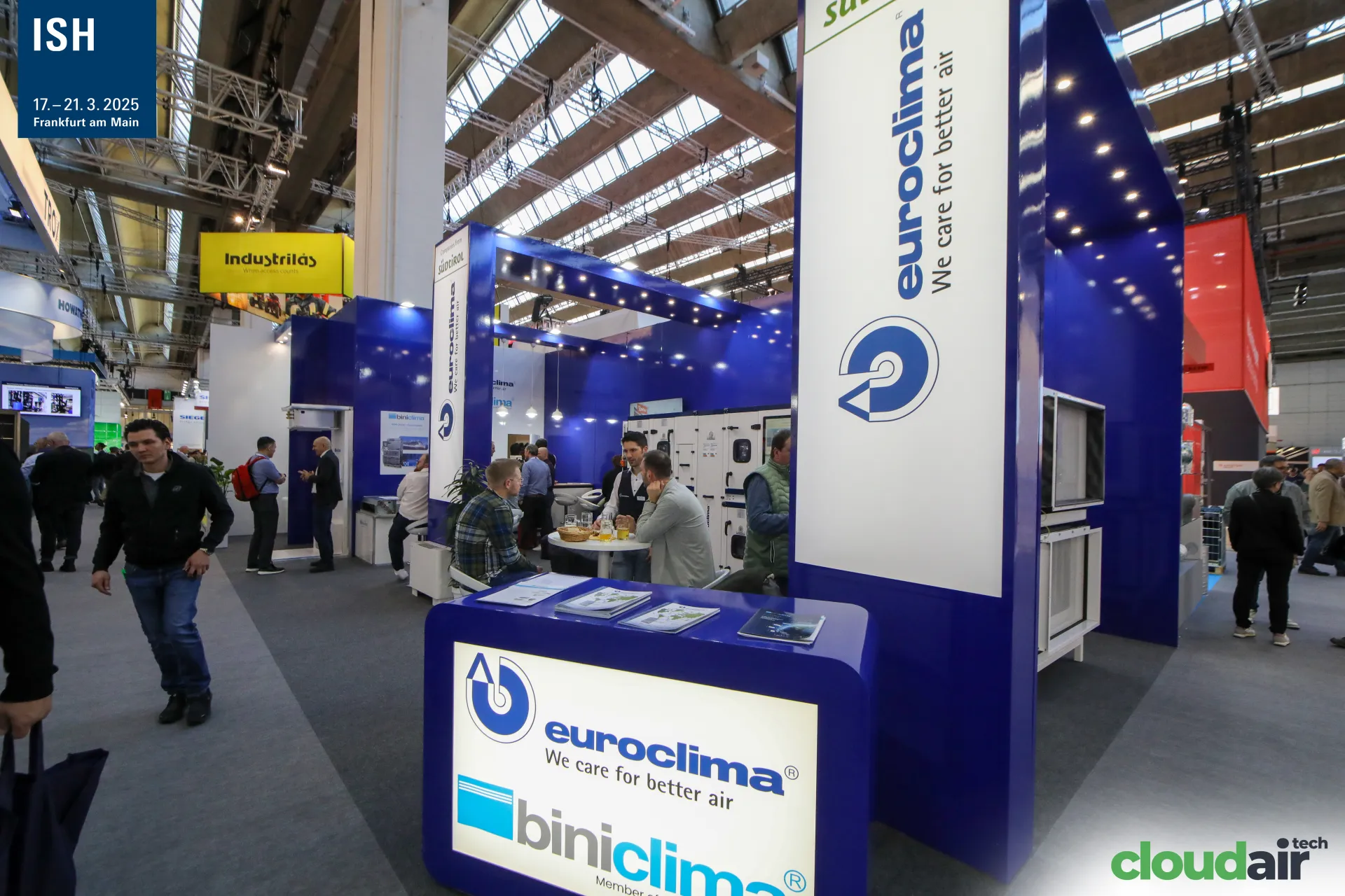 Euroclima and Biniclima illuminated counter at the stand entrance at ISH 2025