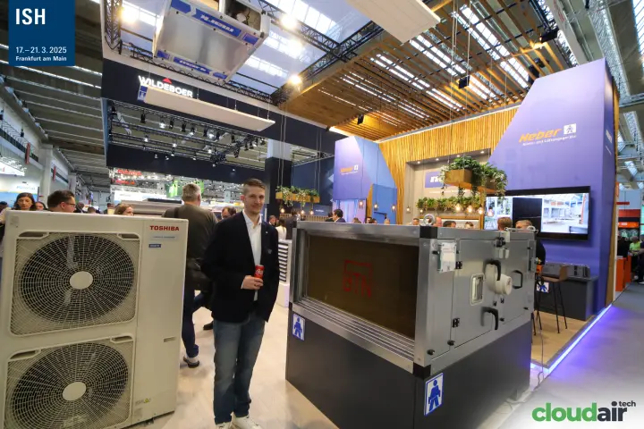 Heber stand with a compact air handling unit and Toshiba outdoor unit at ISH 2025
