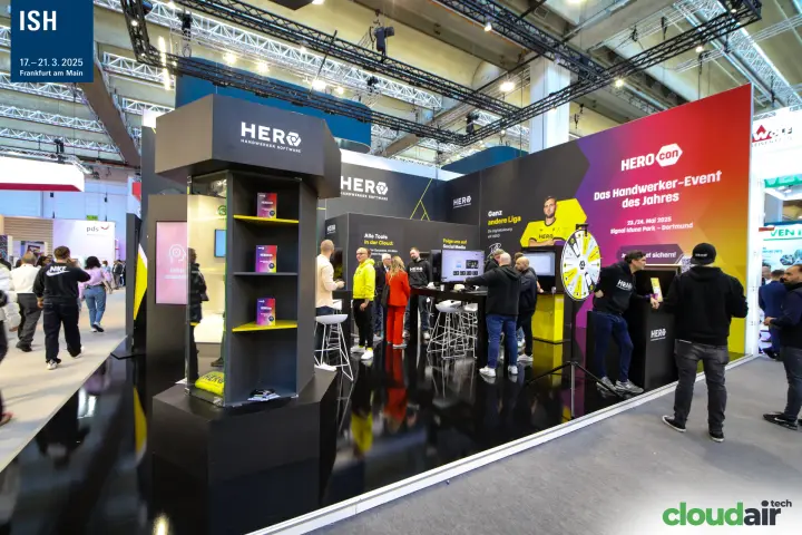 HERO Handwerker Software stand seen from the aisle with brochure tower