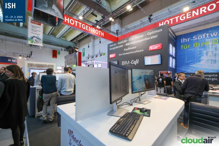 Hottgenroth demo desk with CAD software on dual monitors at ISH 2025