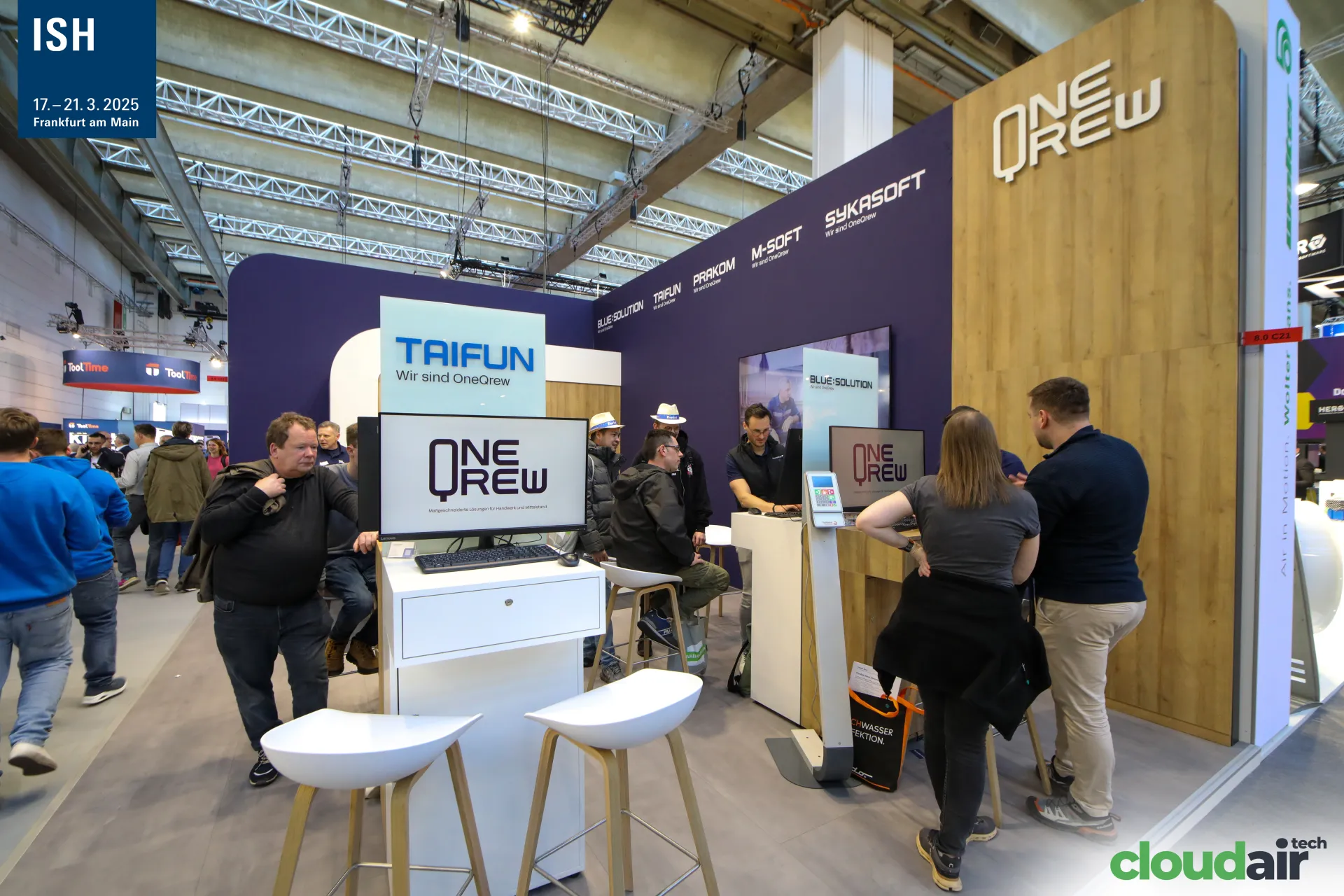 OneQrew software stand with Taifun demo station and visitors at screens at ISH 2025