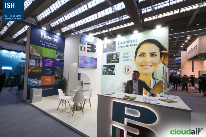 P3 ductal stand with backlit counter and pre-insulated duct ranges at ISH 2025