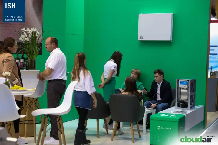Recutech lounge with green wall, wall-mounted unit and rotary exchanger at ISH 2025