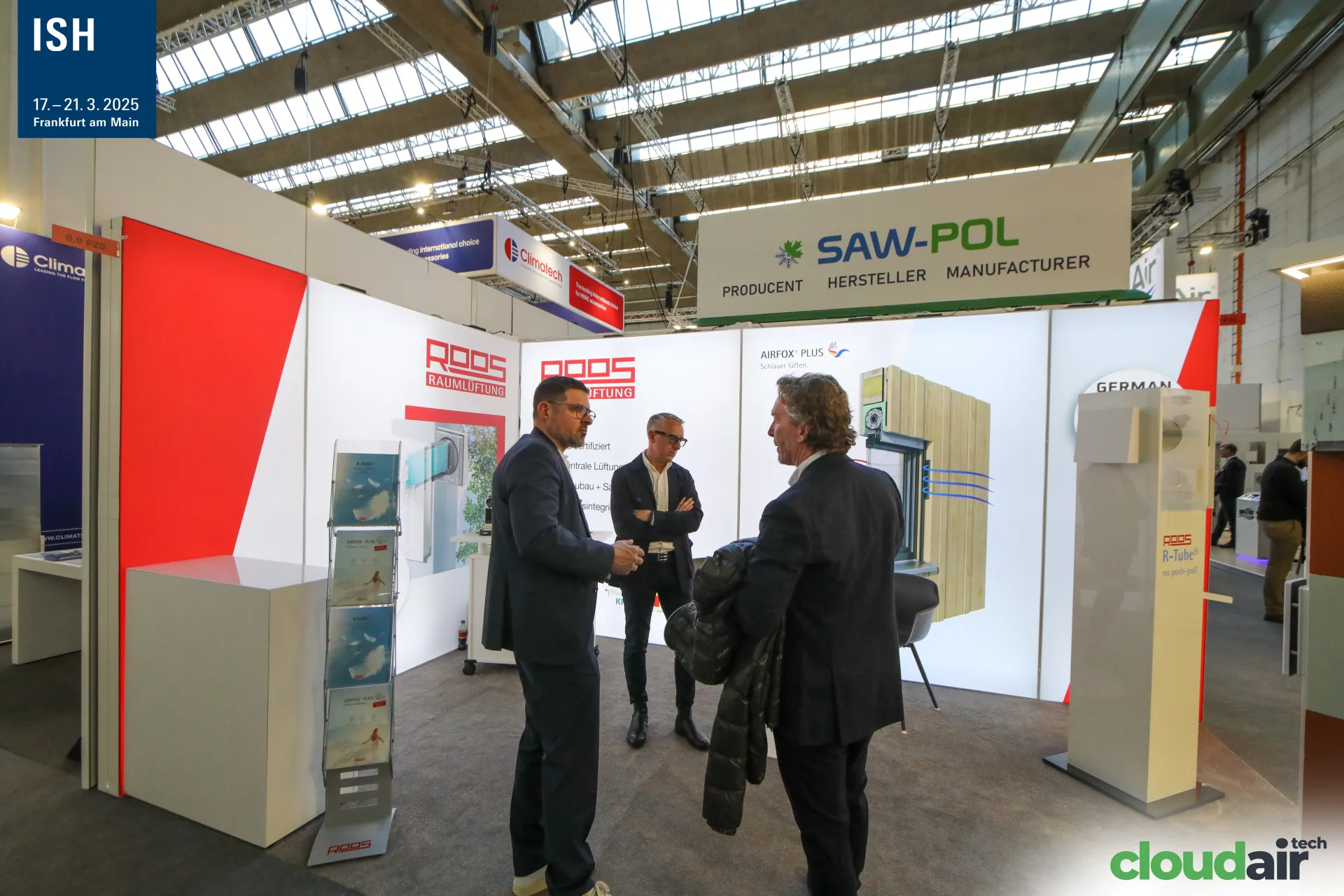 Roos Raumlüftung stand under the SAW-Pol manufacturer header at ISH 2025