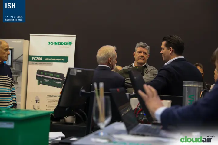 Schneider roll-up for the FC200 fume hood controller at ISH 2025