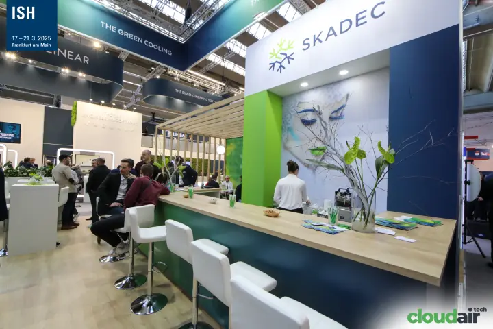 Skadec wooden bar with snowflake logo and face mural