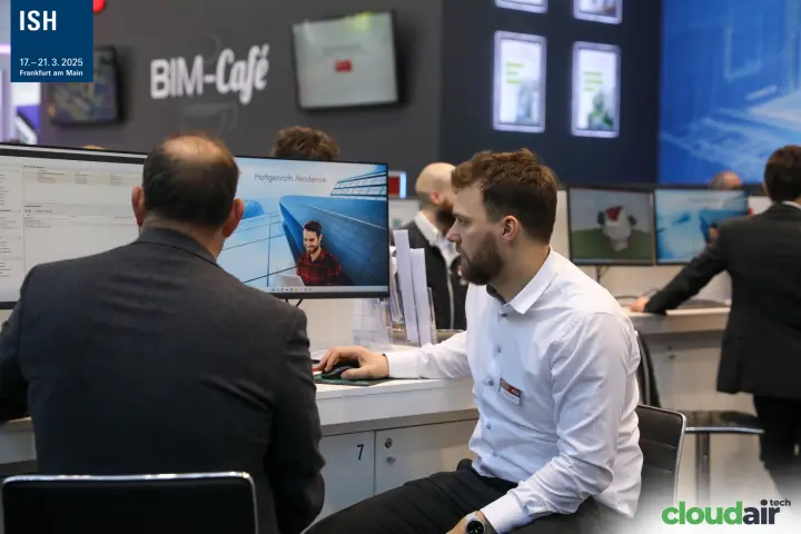 Software consultation at a Hottgenroth workstation near the BIM-Café