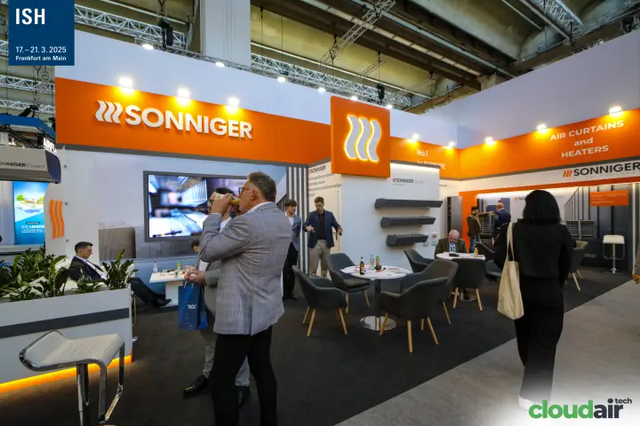 Sonniger stand with air curtains and "Air Curtains and Heaters" fascia at ISH 2025