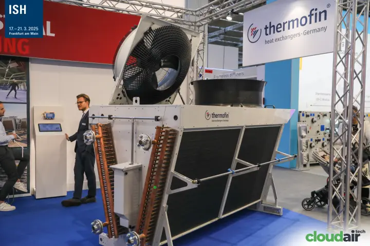 Thermofin air-cooled heat exchanger with tilted-open fan and copper coil headers
