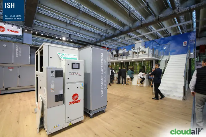 Trane stand with CITY unit, vertical-airflow cabinet and mezzanine lounge at ISH 2025