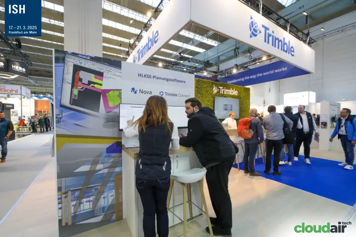 Trimble demo desk for HLKSE planning software Nova and Trimble Connect at ISH 2025