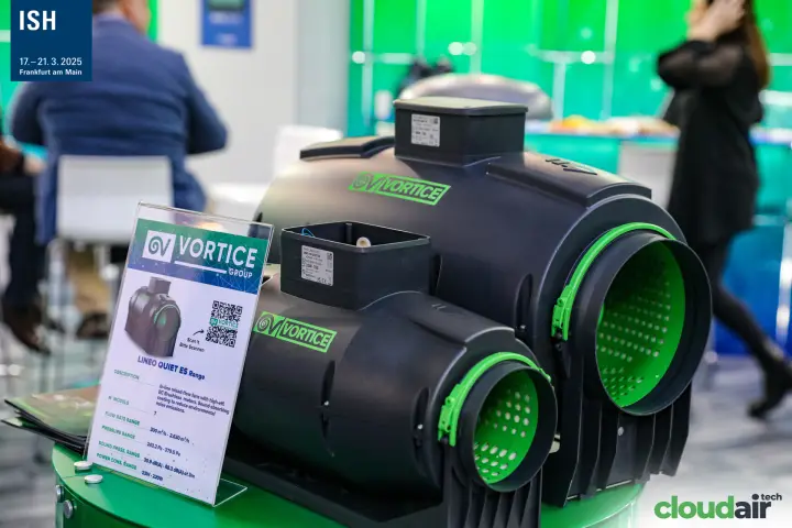Vortice Lineo Quiet ES inline mixed-flow fans in black and green
