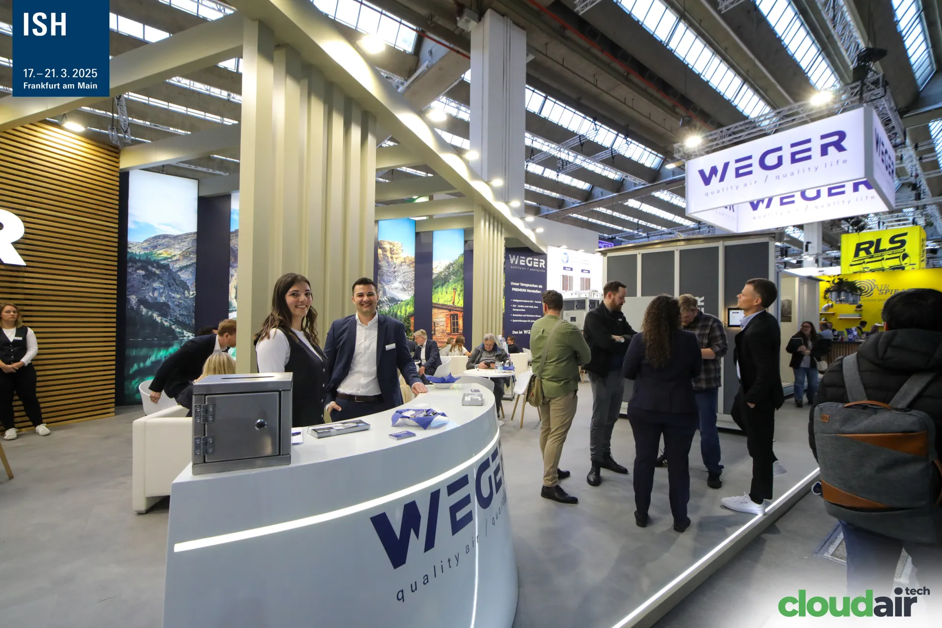 Weger reception counter with the 'quality air / quality life' slogan at ISH 2025