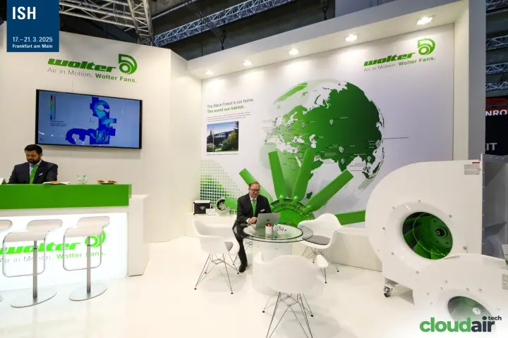 Wolter globe wall with green fan blades and plastic centrifugal fan