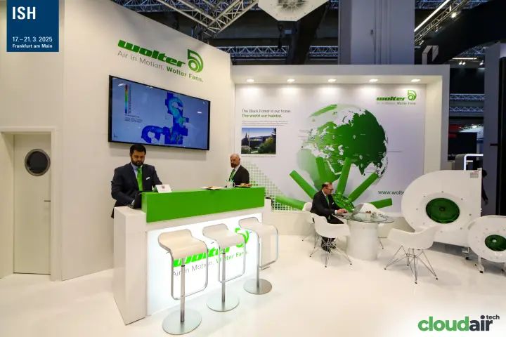 Wolter reception counter with CFD screen and white bar stools